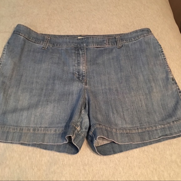Merona | Shorts | Merona Jean Shorts Light Wash W Zipper Faux Cuff 